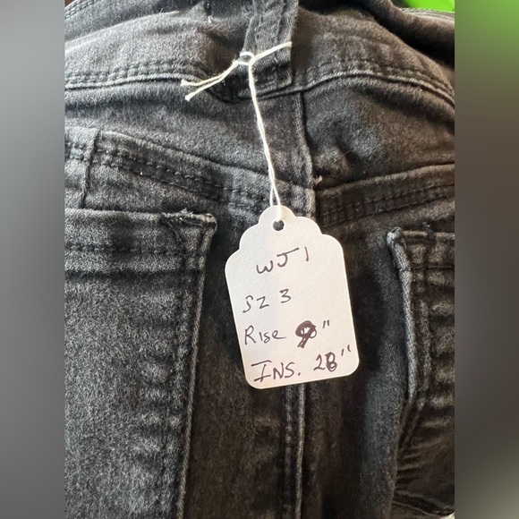 WJ1.728 Wax Jeans Black Juniors Size 3 • Rise 9 • Inseam 28 - Picture 5 of 5